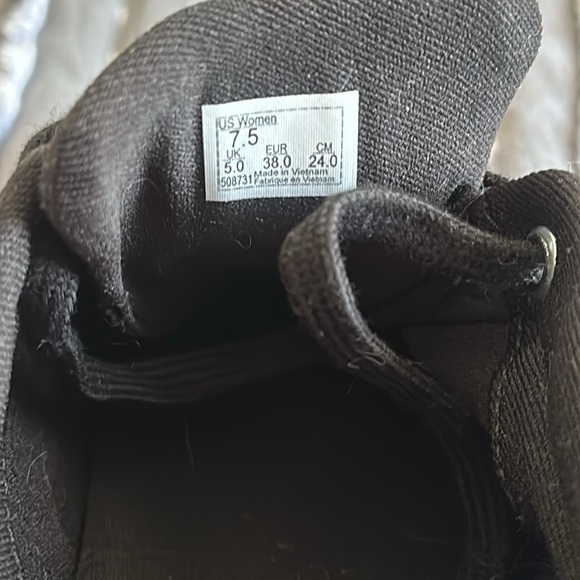 Vans Sneakers - Picture 7 of 7